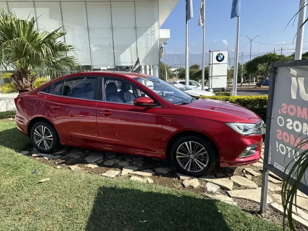 Fotografía en tamaño completo