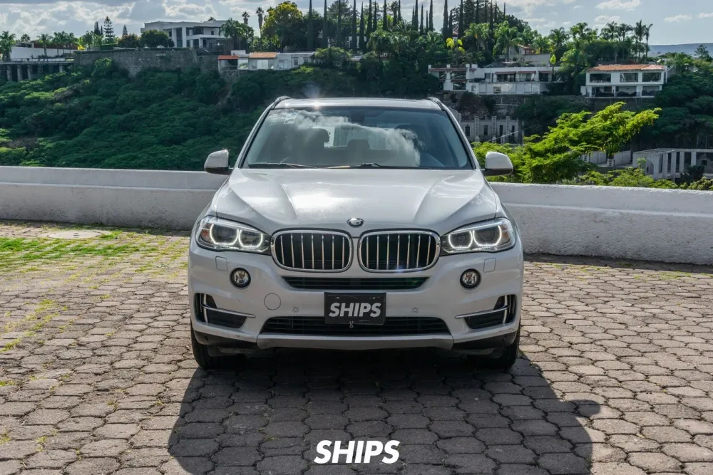 Fotografía en tamaño completo