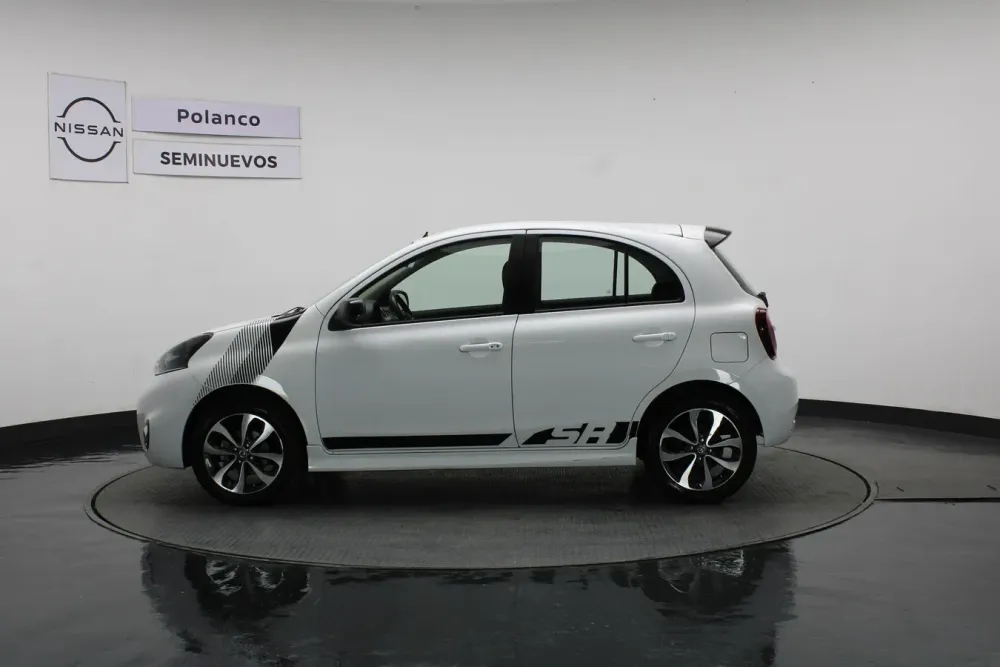 Fotografía en tamaño completo