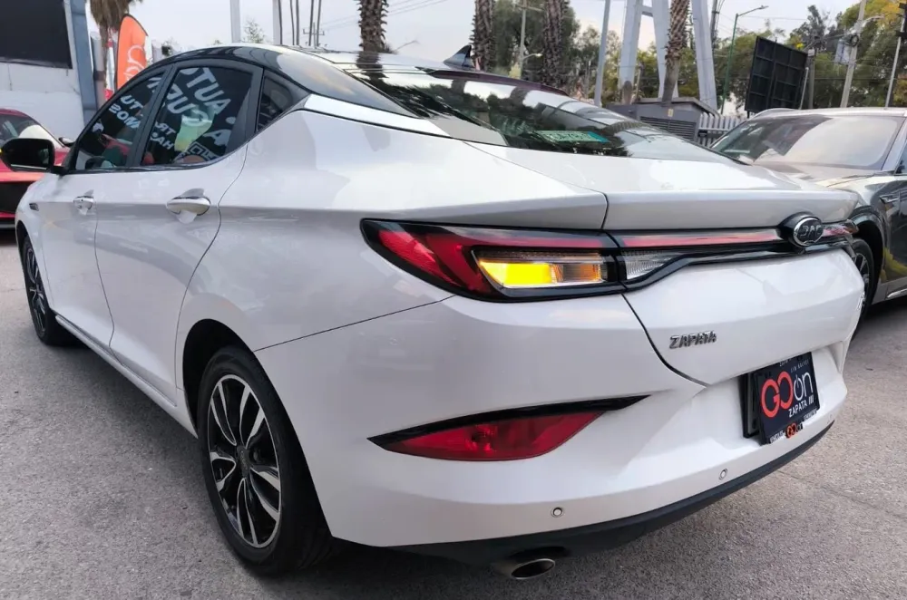 Fotografía en tamaño completo